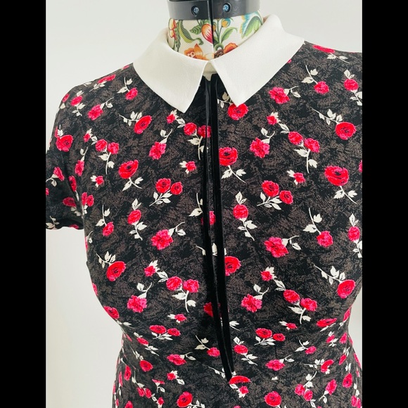 SOLD - Rose Floral Dress by Forever 21 - Picture 3 of 14